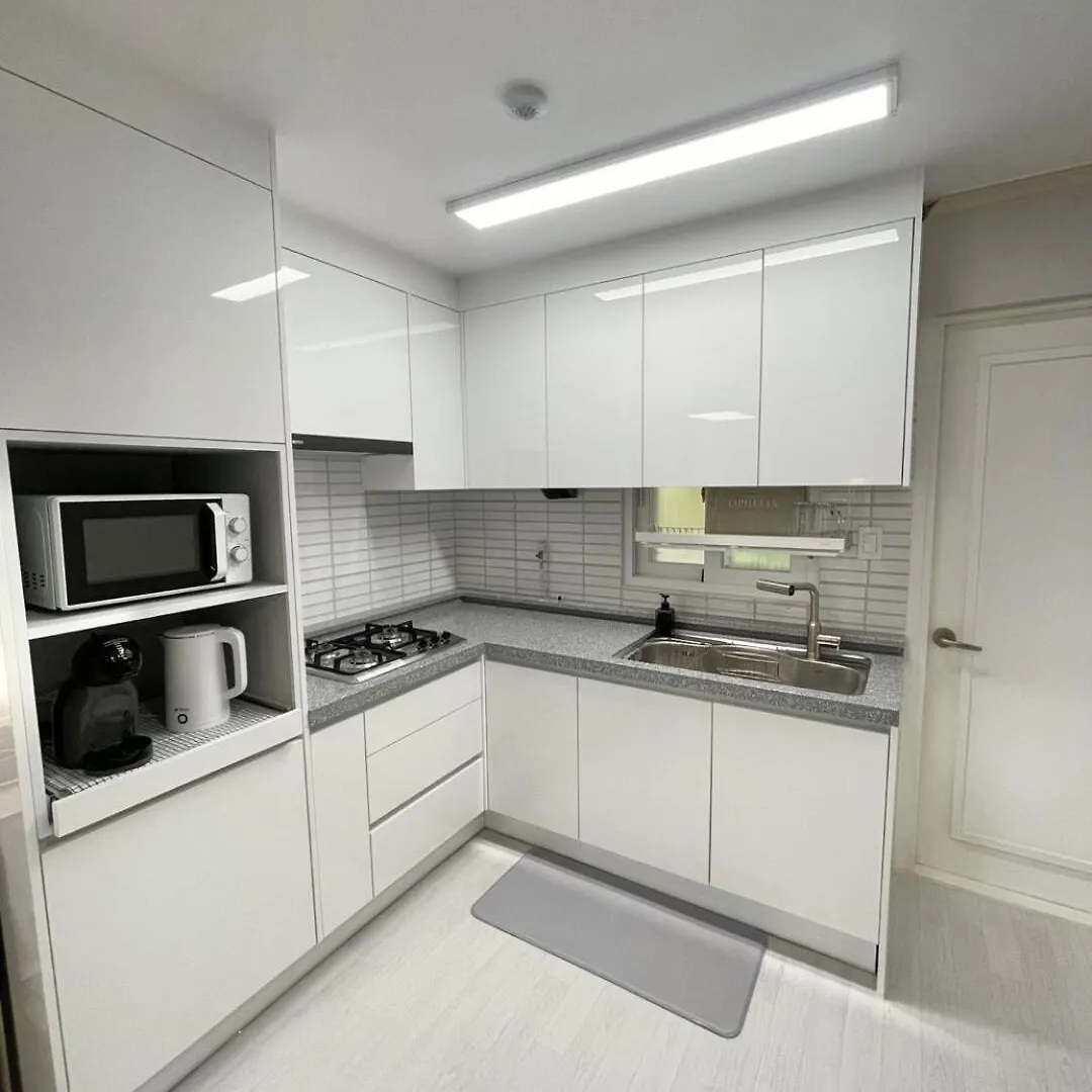 Sindaebang Station Guro Digital Complex Station 8 Minutes On Foot Hongdae Gangnam 20 Minutes Seongsu 35 Minutes Family Friendship Trip Queen 4 Szöul